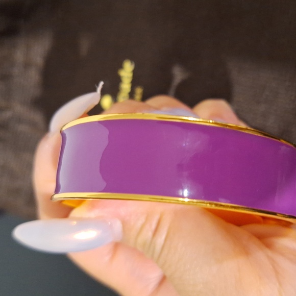 KATE SPADE NY PURPLE BAJA ROSE HINGED TURN LOCK PYRAMID BANGLE BRACELET CUFF - Picture 9 of 9